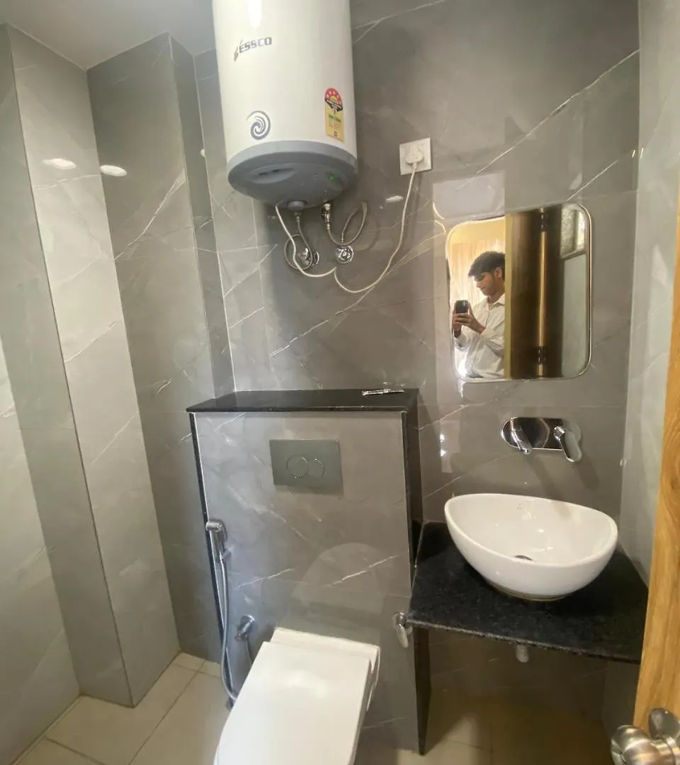 Urban Luxe Hotel New Delhi 2*,  India